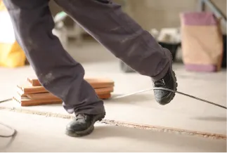 仕事中に体を痛めた